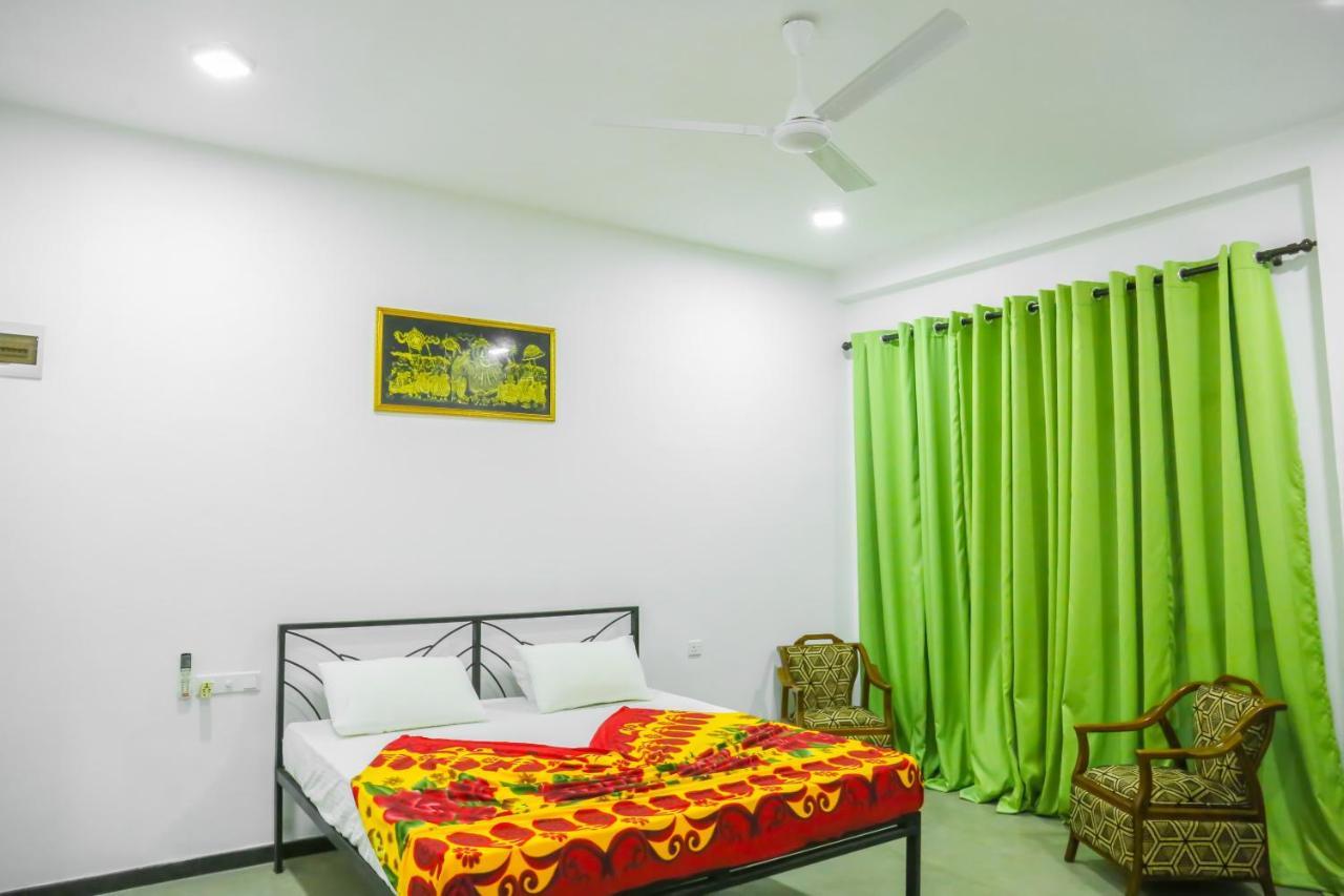 Sandy Palms Guesthouse Hikkaduwa Exterior photo