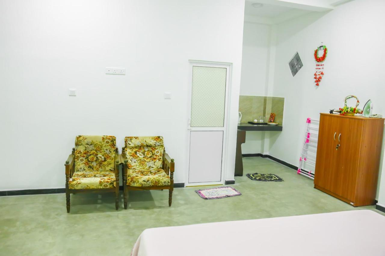 Sandy Palms Guesthouse Hikkaduwa Exterior photo