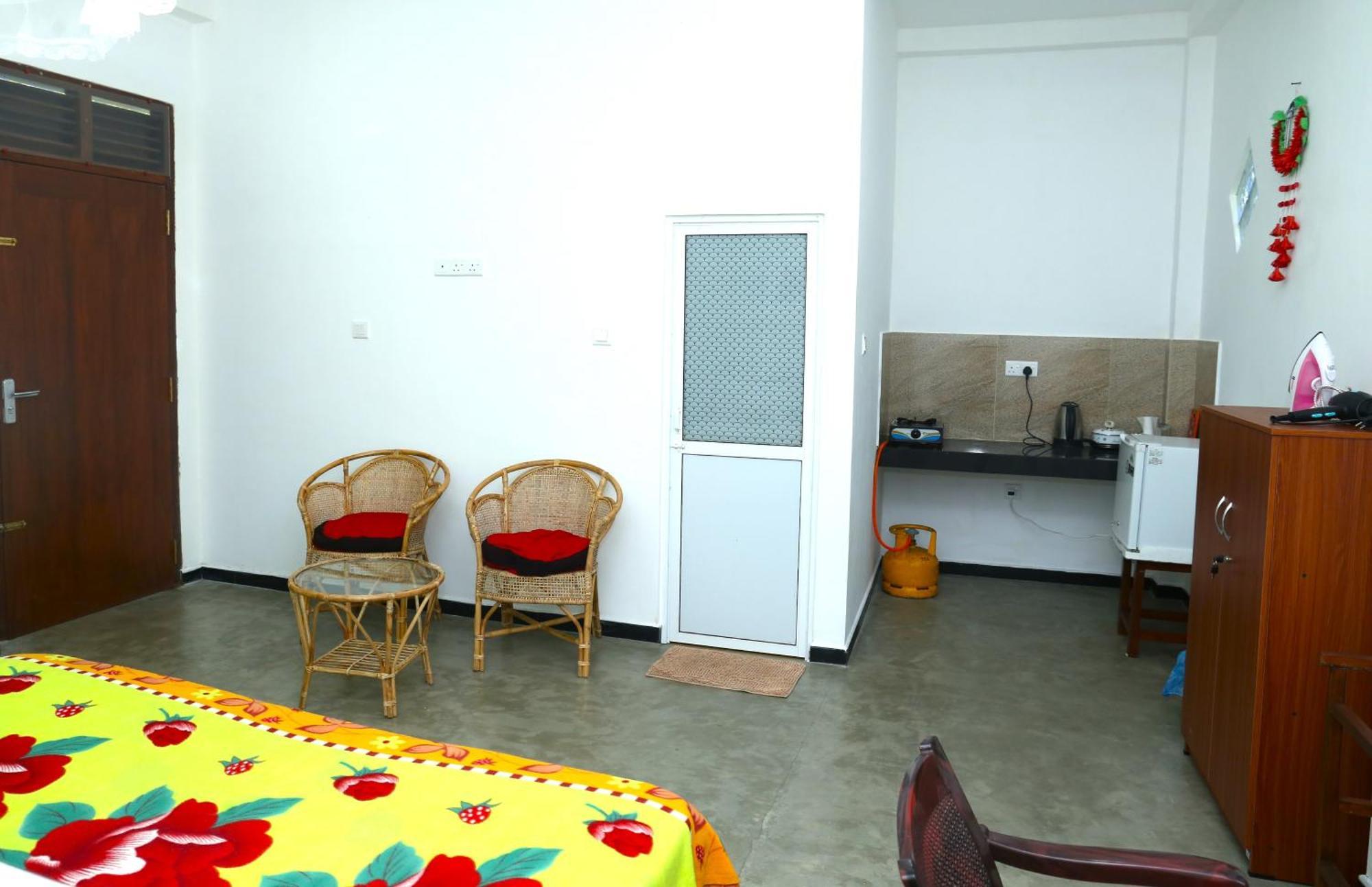 Sandy Palms Guesthouse Hikkaduwa Exterior photo