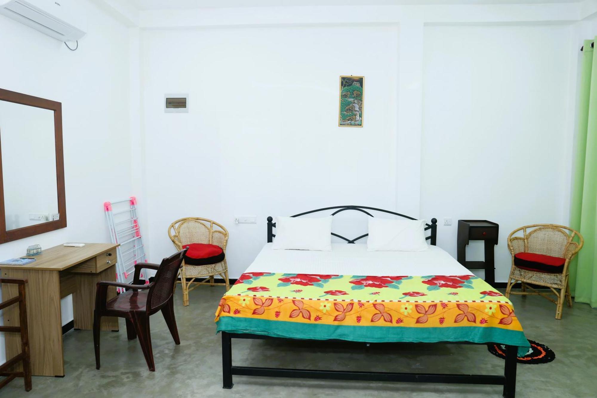 Sandy Palms Guesthouse Hikkaduwa Exterior photo